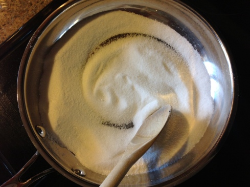 Ho hum sugar in a hot pan